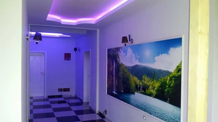 Hotel Buza New Shtoj Екстериор снимка